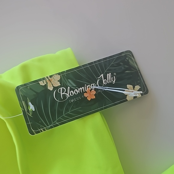 NWT Blooming Jelly | Retro High Waisted Bikini Set Bright Yellow | Womens Medium - Picture 10 of 10